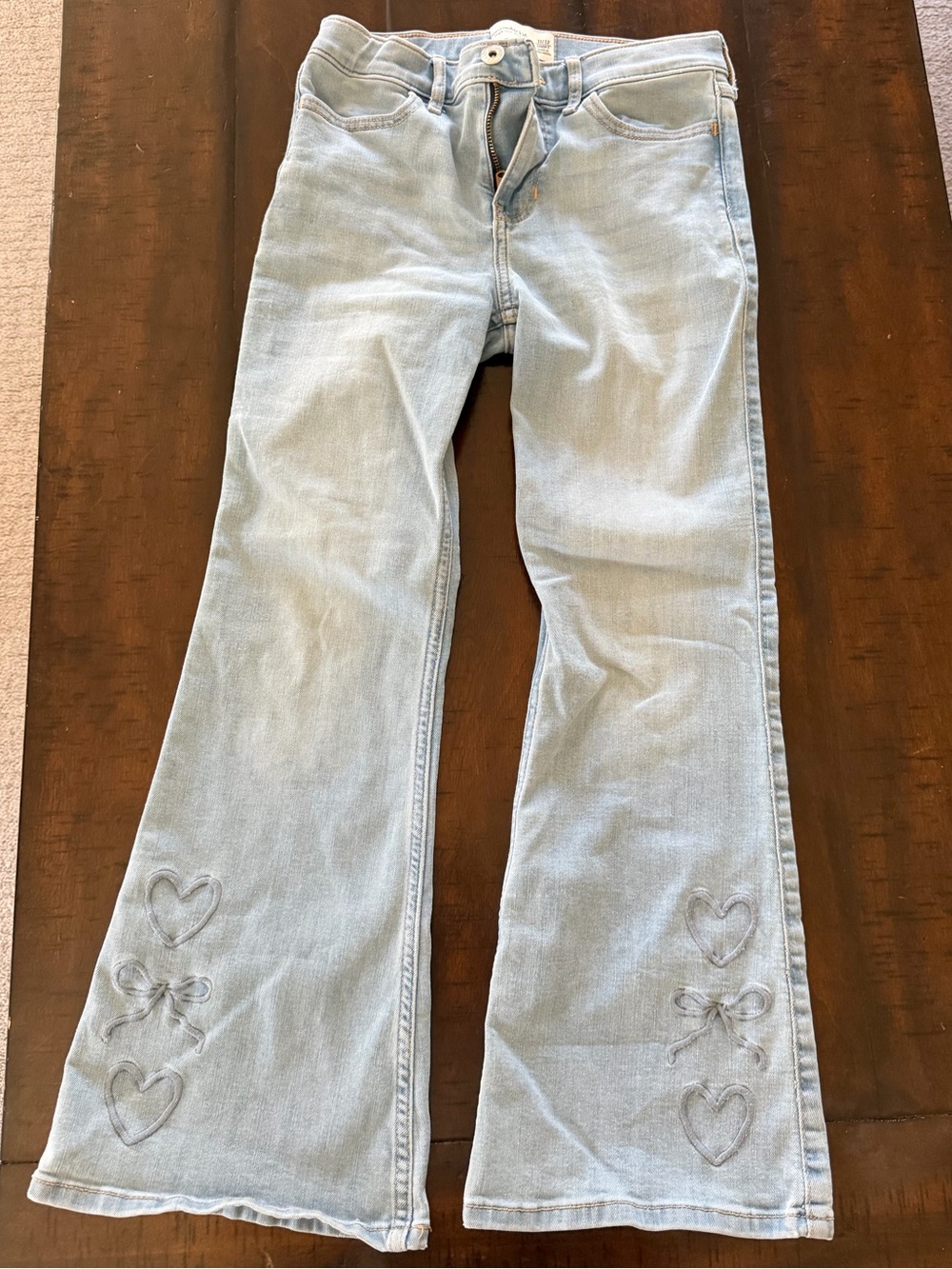 abercrombie kids Light Blue Flare Jeans with Heart & Bow Embroidery size 11/12S